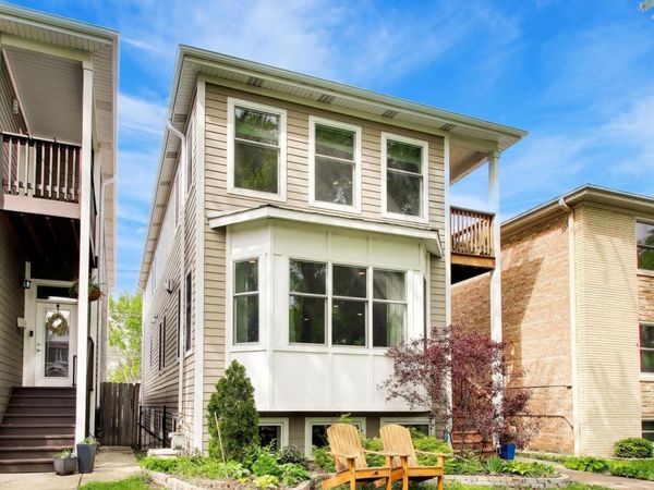 5404 W Leland Avenue , Chicago, IL 60630