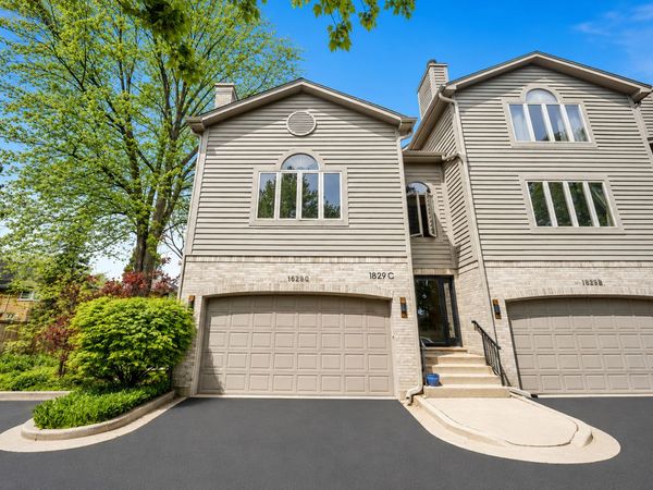 1829 Wilmette Avenue, Unit C, Wilmette, IL 60091