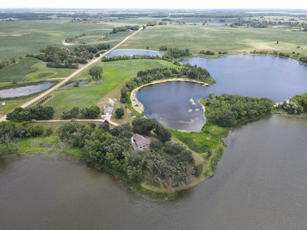 9077 82nd Avenue NE, Spicer, MN 56288