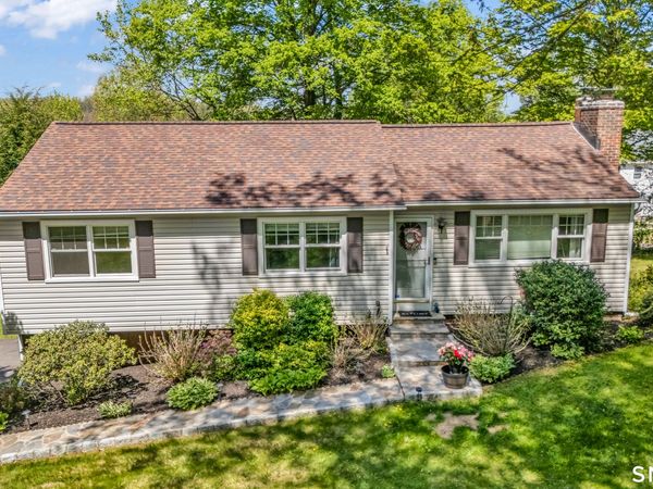51 Chipmunk, Newtown, CT 06482