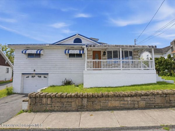 103 E Hospital Street, Taylor, PA 18517