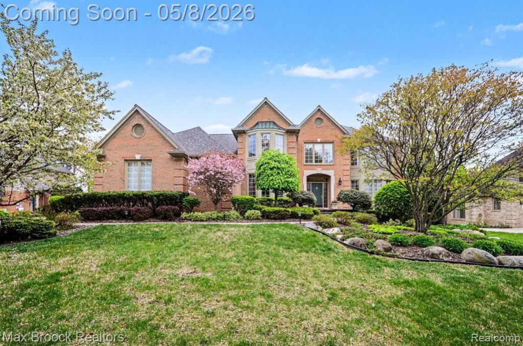 5824 Clearview Drive, Troy, MI 48098 Main Photo