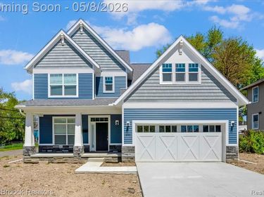 240 W Wilson, Pontiac, MI 48341