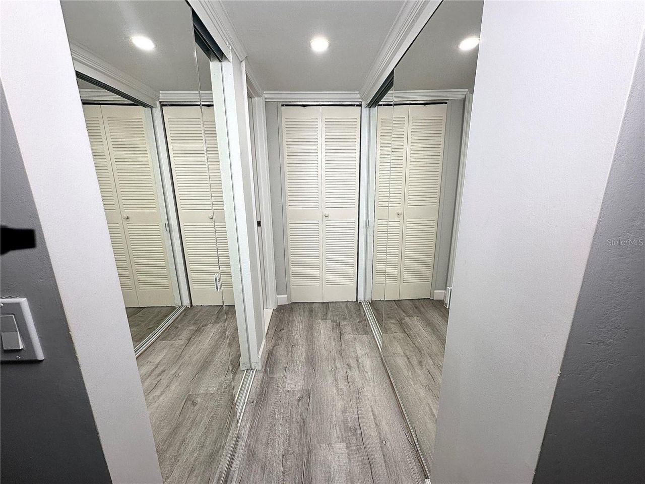 4908 38th Way S, Unit 401, Saint Petersburg, FL 33711 Photo
