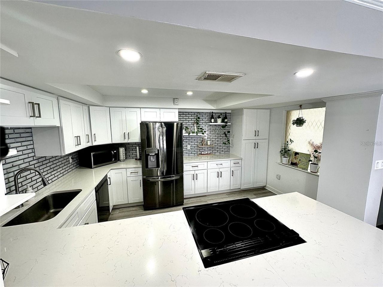 4908 38th Way S, Unit 401, Saint Petersburg, FL 33711 Photo