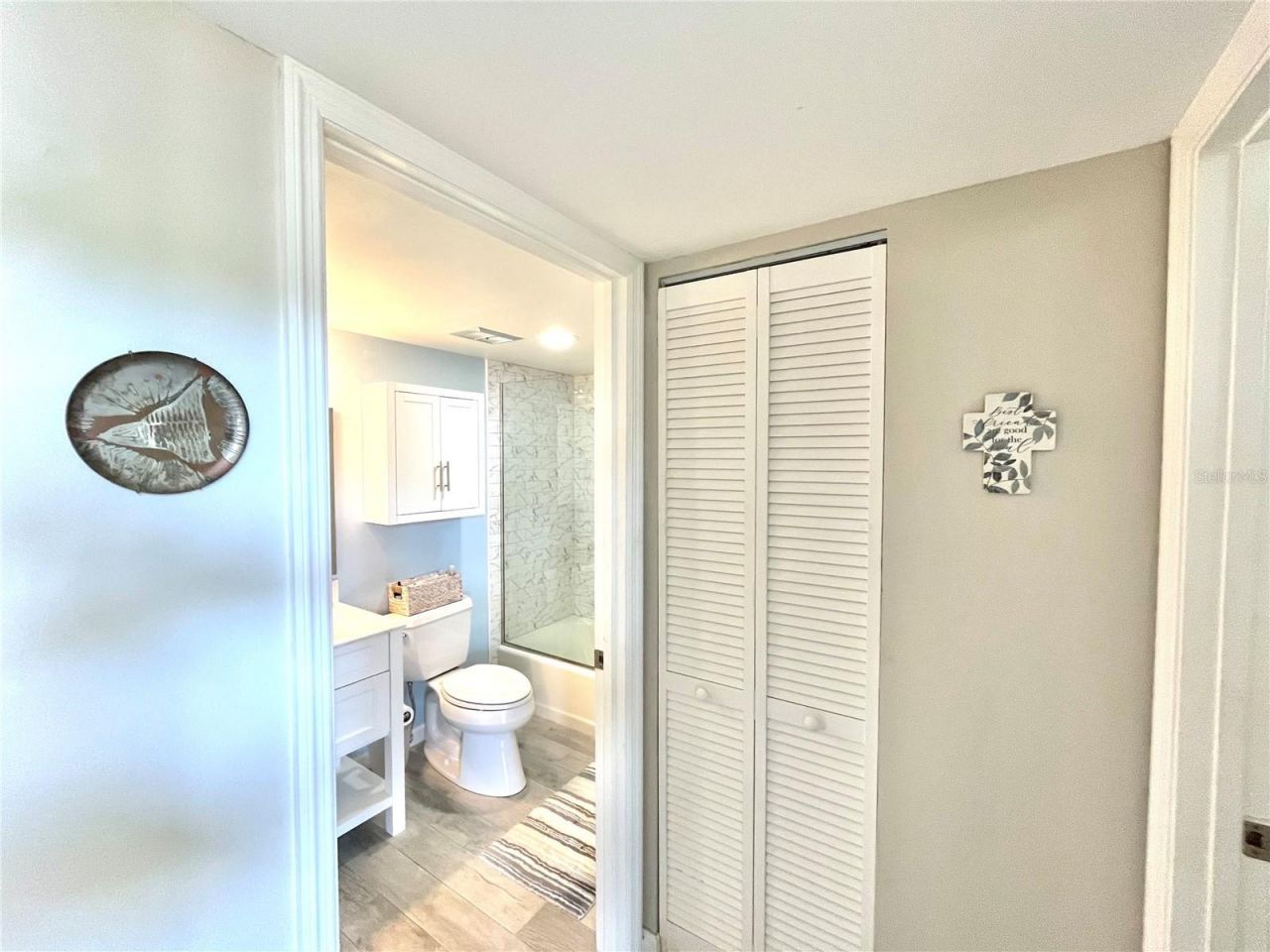 335 Springdale Drive , Bradenton, FL 34210 Photo