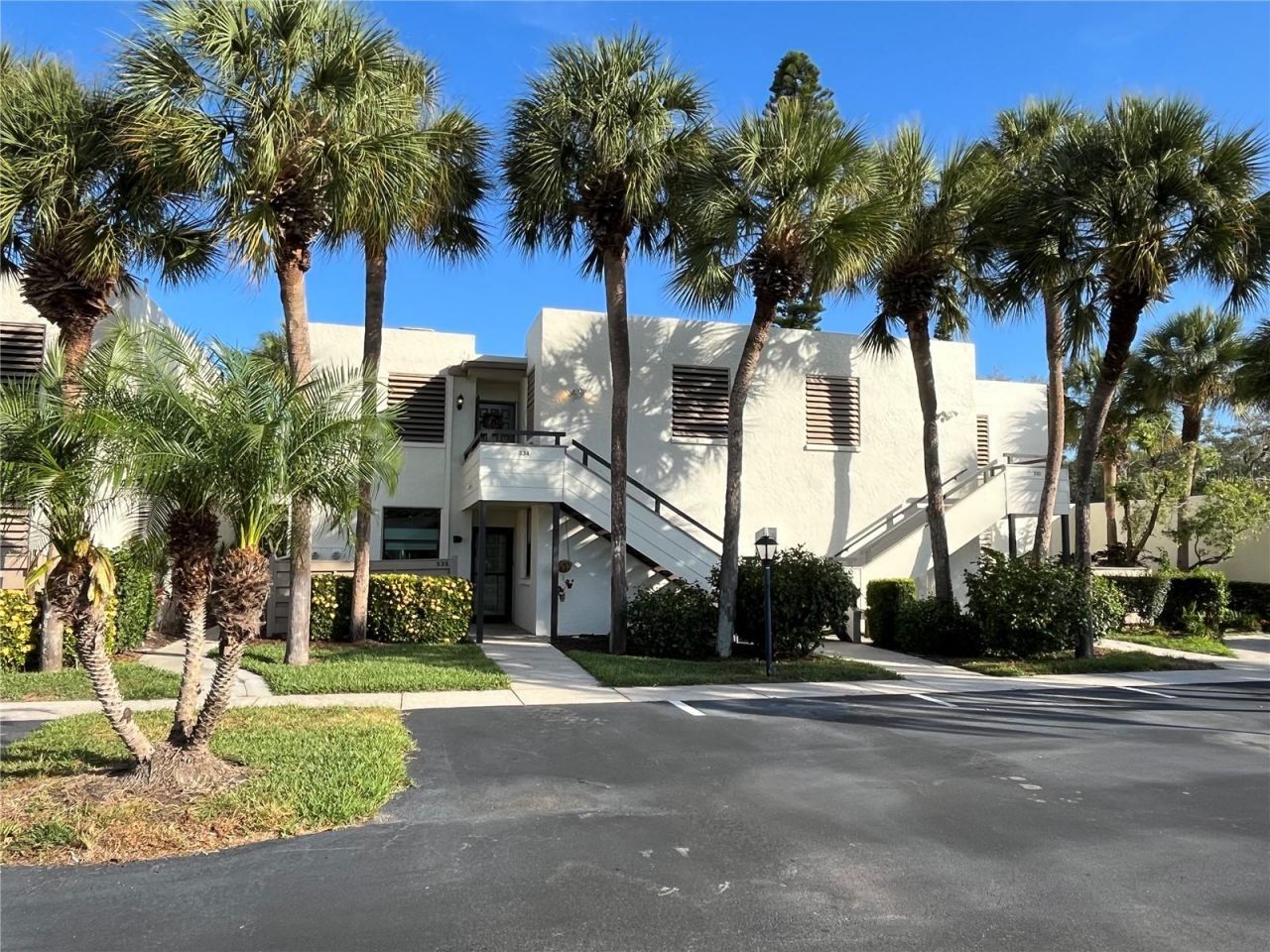 335 Springdale Drive , Bradenton, FL 34210 Photo