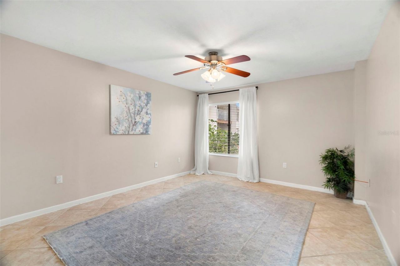 657 99th Avenue N, Unit 101, Saint Petersburg, FL 33702 Photo