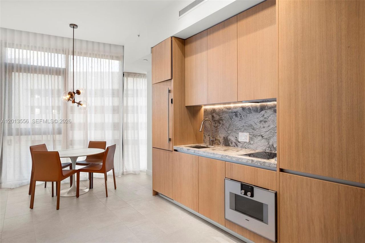 500 Alton Rd , Unit 502, Miami Beach, FL 33139 Photo