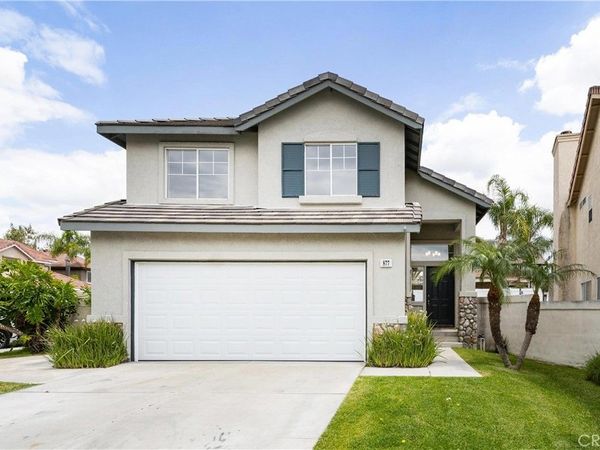 877 Willowcreek, Corona, CA 92878