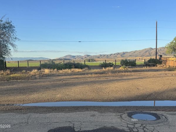 12 Penrose Drive, Yerington, NV 89447