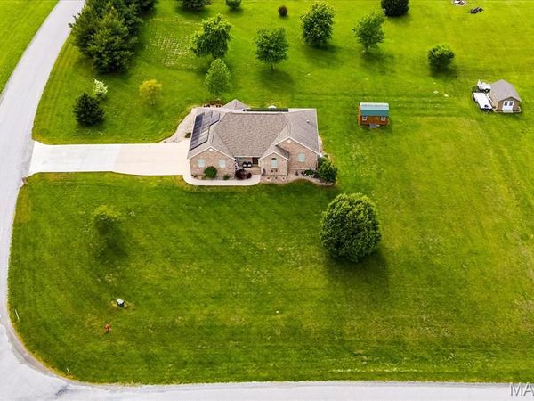 3527 Boomerang Drive, Marine, IL 62061
