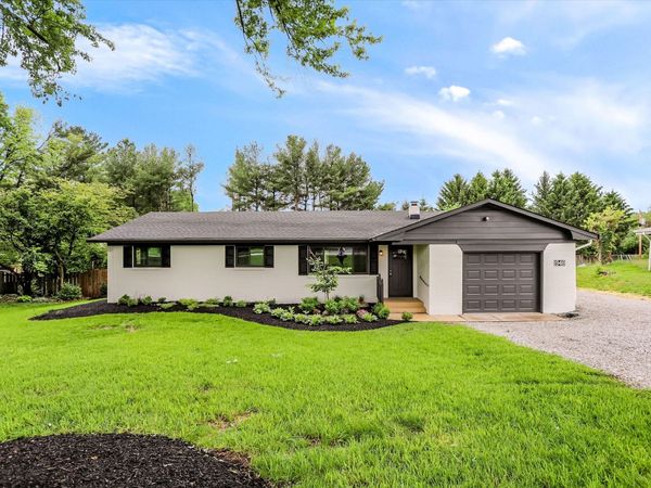 1948 Mullinix Road, Greenwood, IN 46143