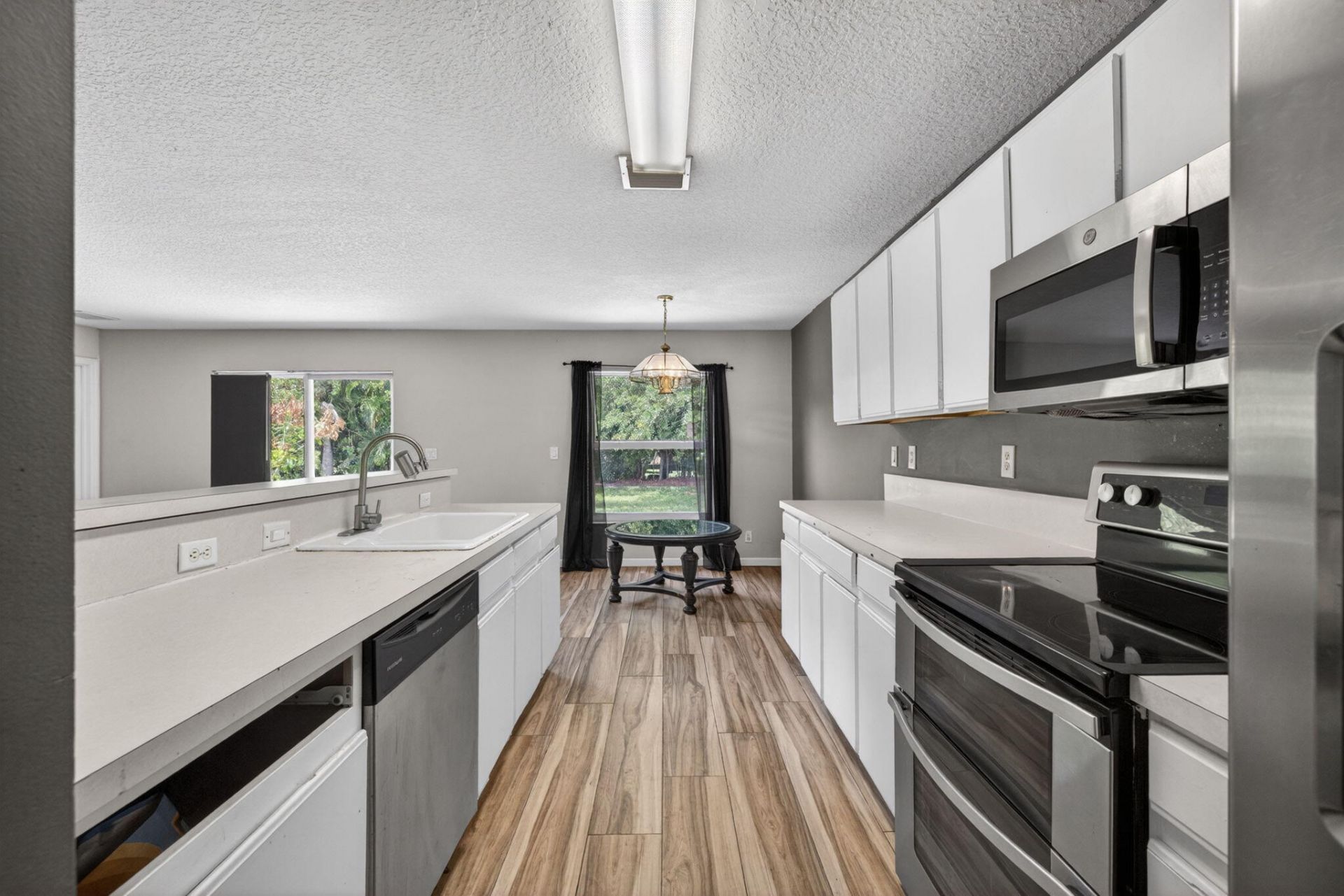 2392 SE Berkshire Boulevard Se, Port Saint Lucie, FL 34952 Photo