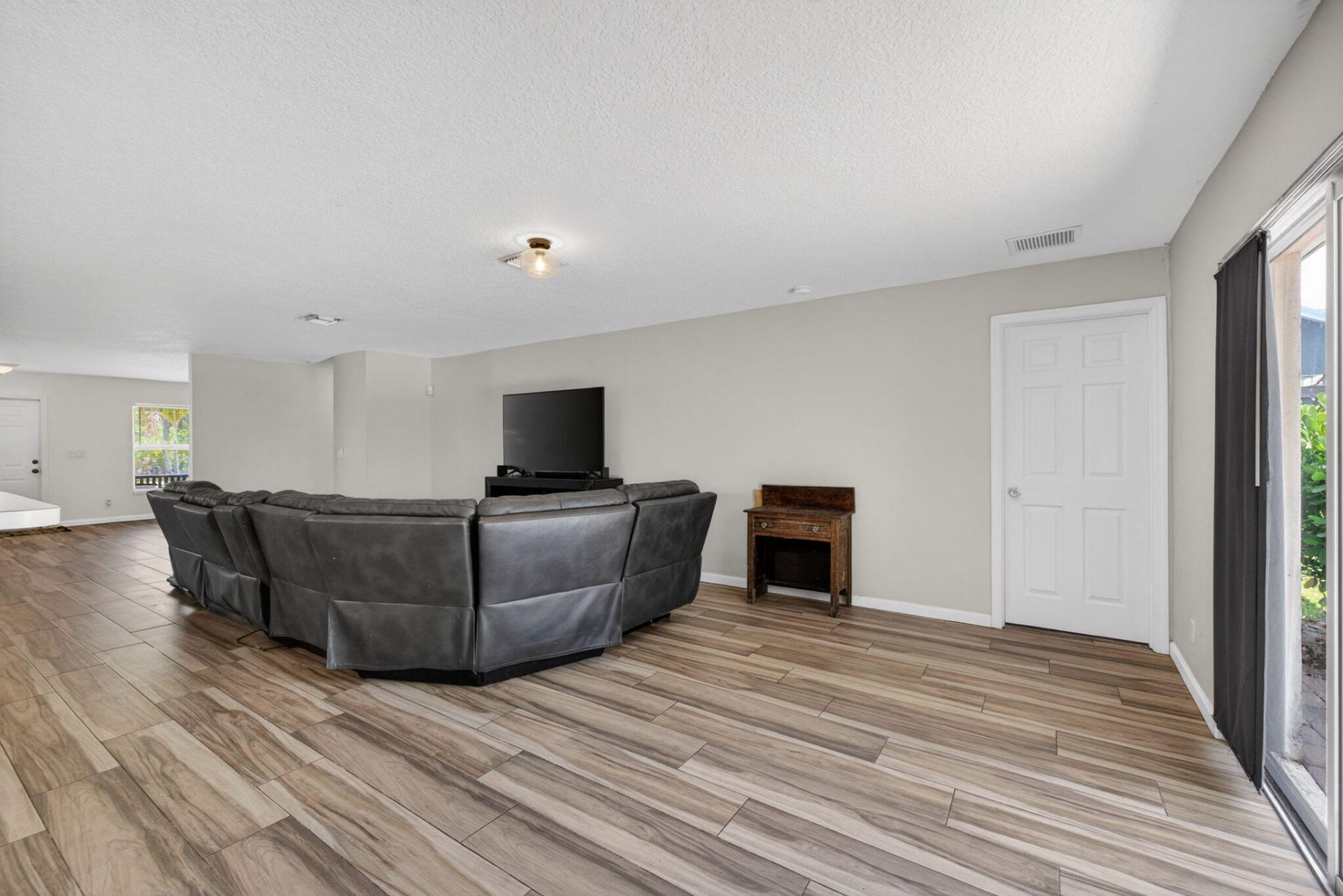 2392 SE Berkshire Boulevard Se, Port Saint Lucie, FL 34952 Photo