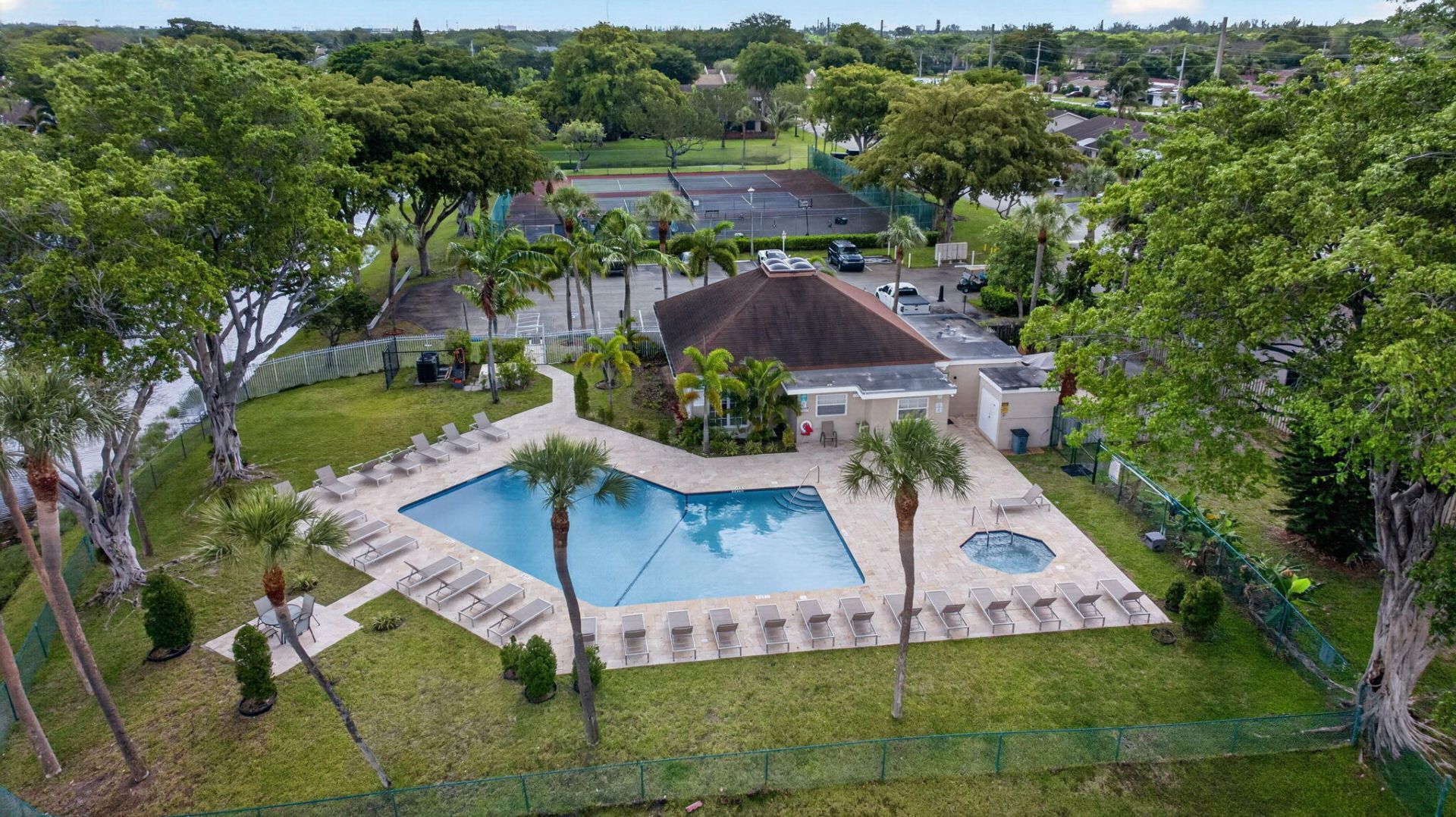 5028 NW 11th Way, Deerfield Beach, FL 33064 Photo