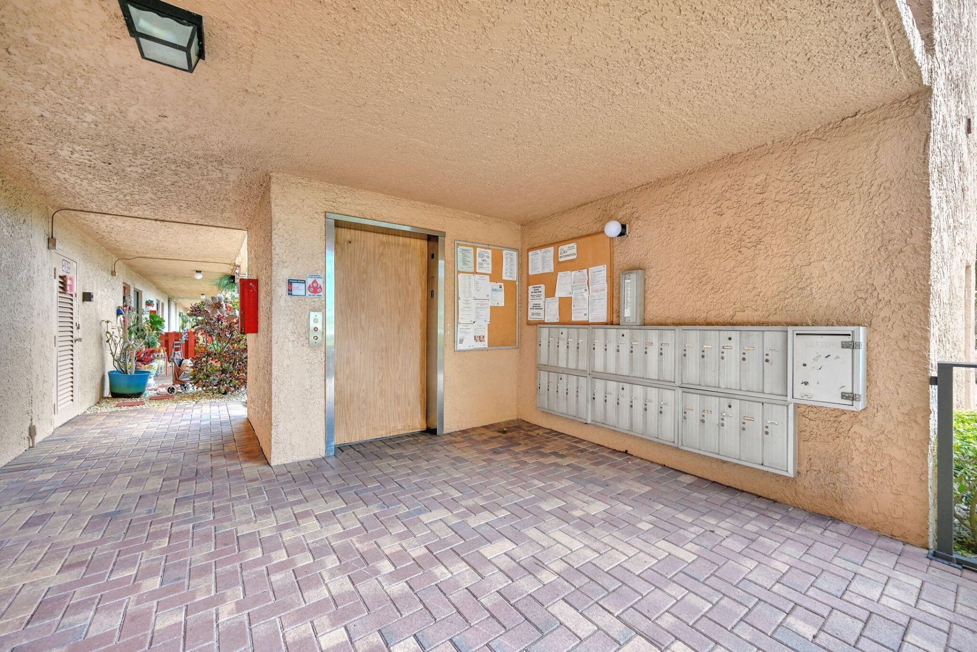 363 N Rock Island Road, Unit 205, Margate, FL 33063 Photo