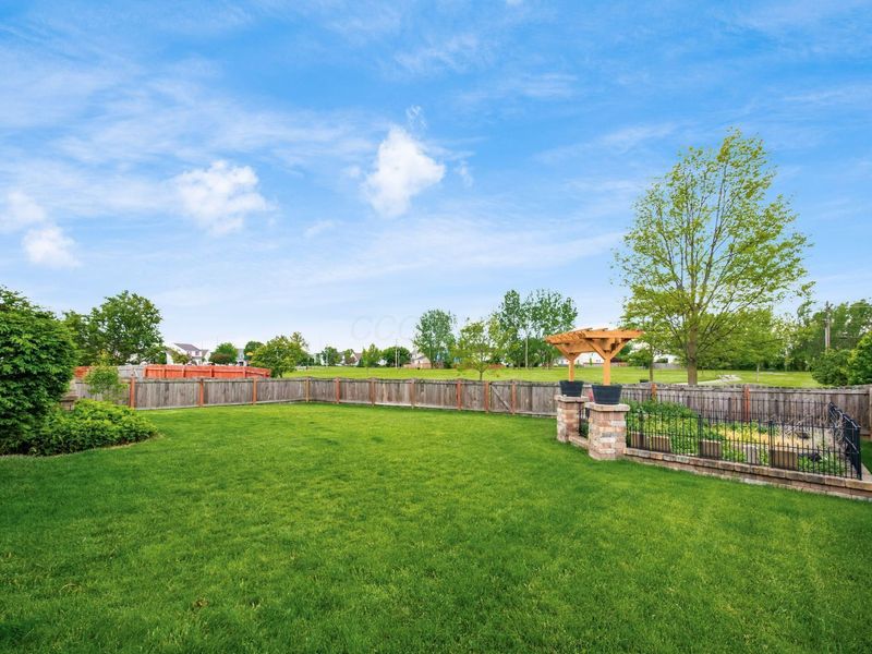 311 Galloway Ridge Drive, Galloway, OH 43119 Photo 24
