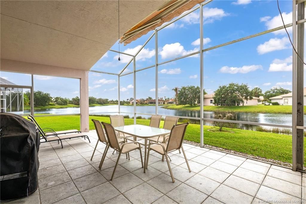 420 NW Aqua Vista Lane, Saint Lucie West, FL 34986 Photo