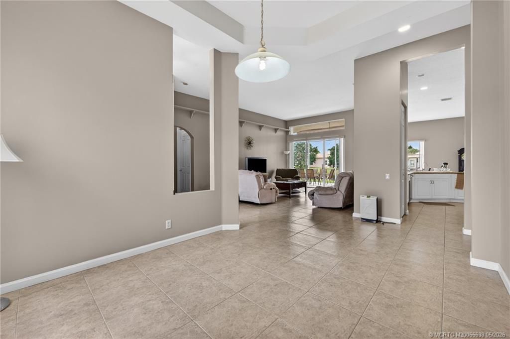 420 NW Aqua Vista Lane, Saint Lucie West, FL 34986 Photo
