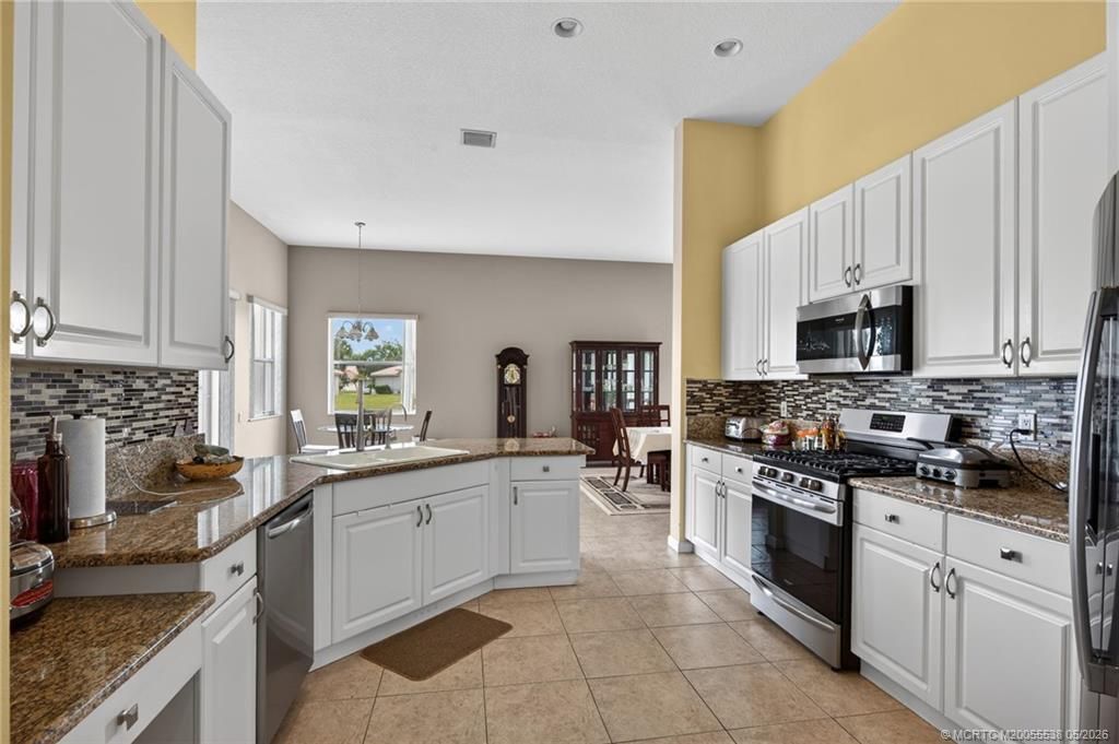 420 NW Aqua Vista Lane, Saint Lucie West, FL 34986 Photo