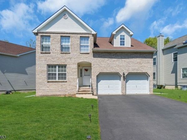 5 Vaccaro Rd, Lawrence, NJ 08648