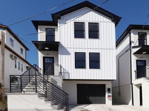 29 Robert St, Paterson, NJ 07503