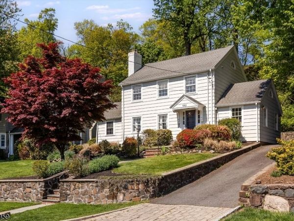 582 Highland Ave, Montclair, NJ 07043