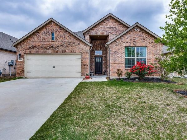 105 Lemley Drive, Fort Worth, TX 76131
