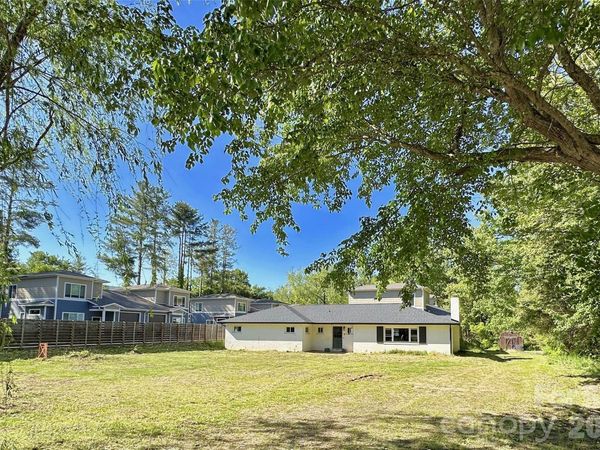 402 Blue Ridge Road, Black Mountain, NC 28711