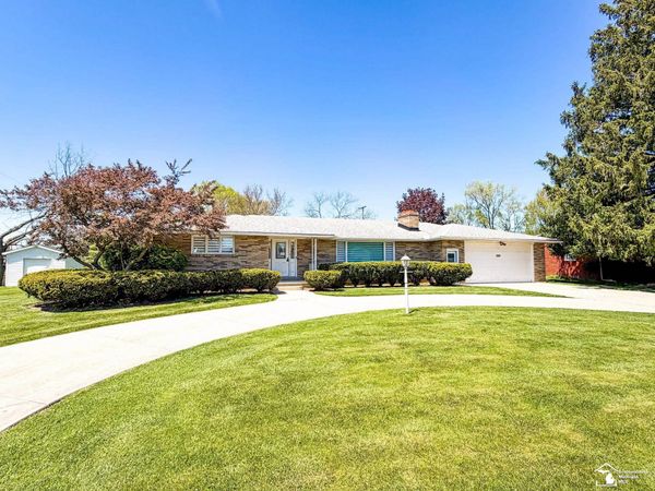 14929 Nobil Drive, Monroe, MI 48161
