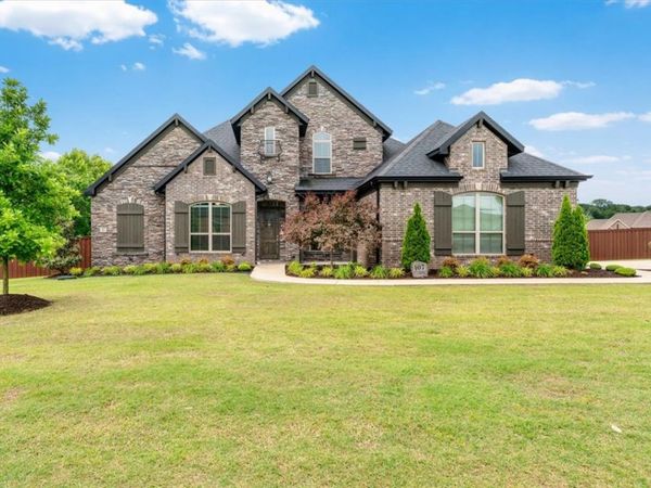 107 Torrance Drive , Cave Springs, AR 72718