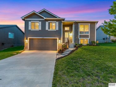 16637 Potter Street , Bennington, NE 68007
