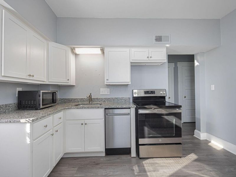 341 E Sycamore Street , Unit 341, Columbus, OH 43206 Photo 2