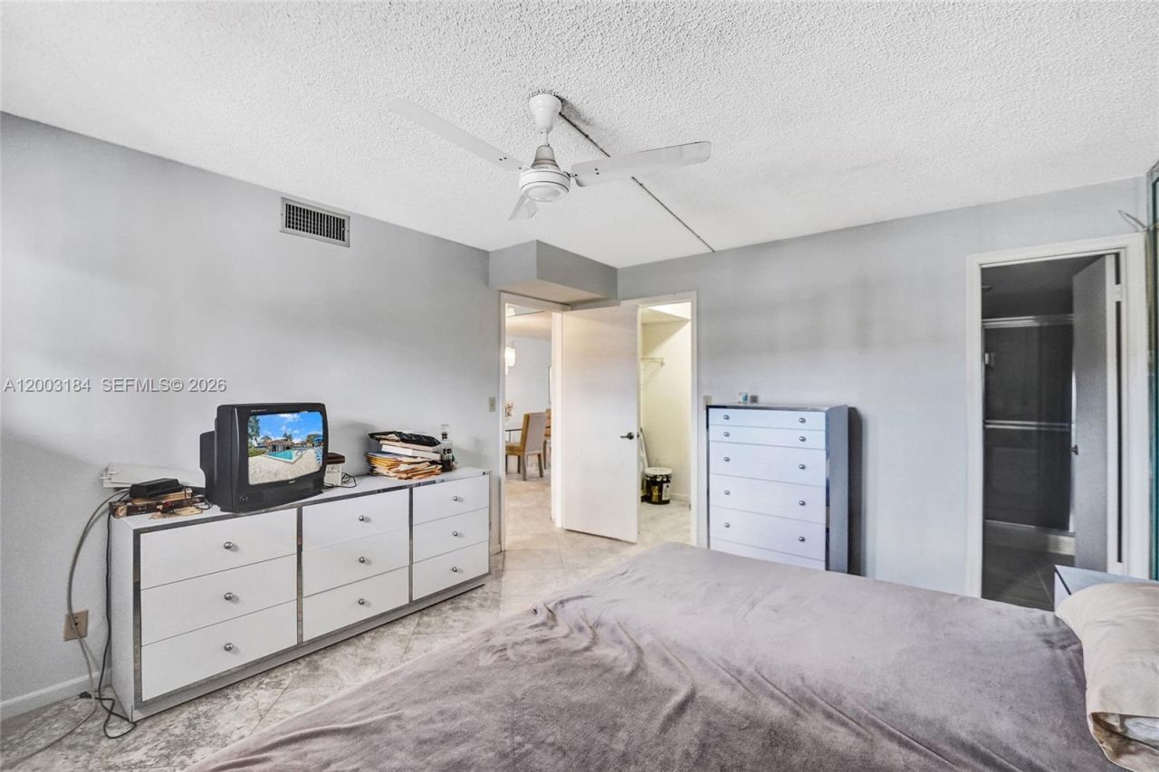 811 S Hollybrook Dr , Unit 207, Pembroke Pines, FL 33025 Photo