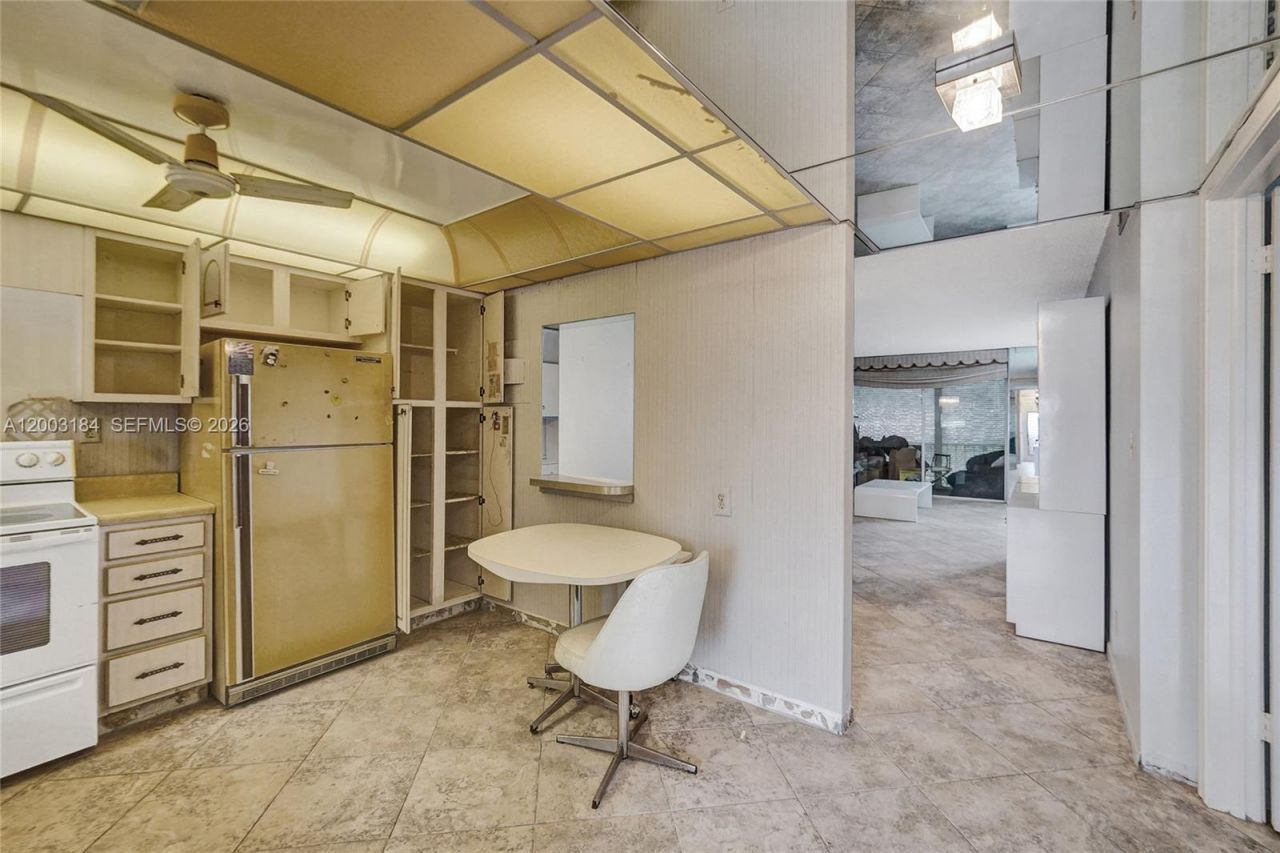811 S Hollybrook Dr , Unit 207, Pembroke Pines, FL 33025 Photo