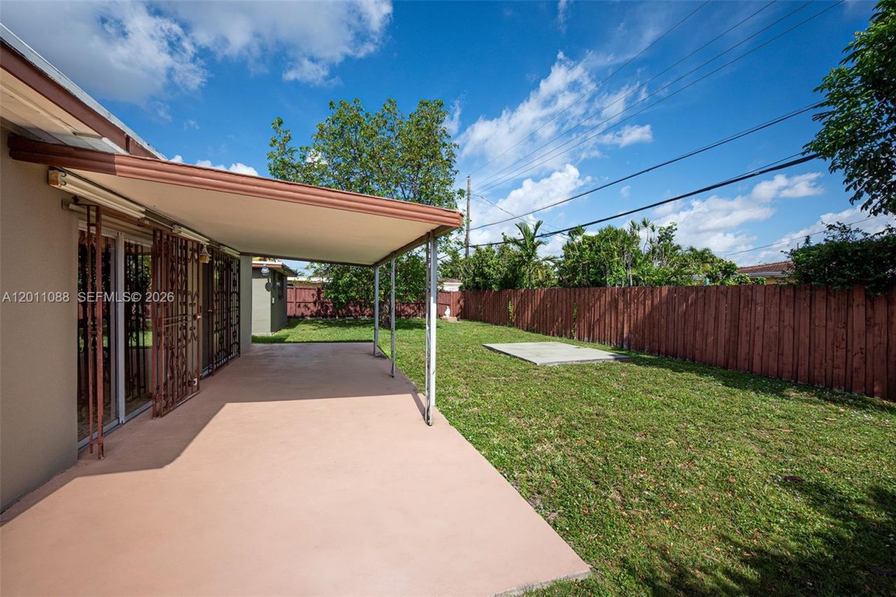 8415 SW 44th St, Miami, FL 33155 Photo