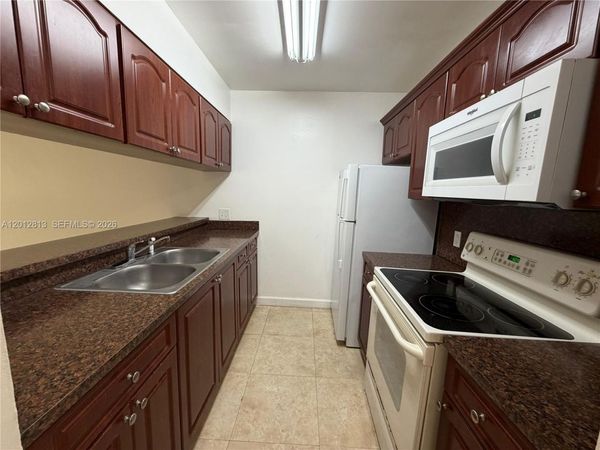 8100 Geneva Ct , Unit 241, Doral, FL 33166