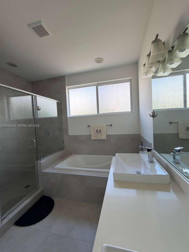 7187 NW 103 Path , Unit 7187, Miami, FL 33178 Photo
