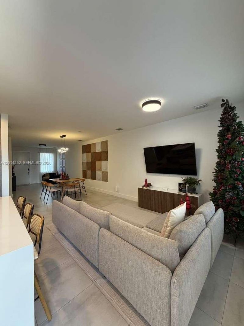 7187 NW 103 Path , Unit 7187, Miami, FL 33178 Photo