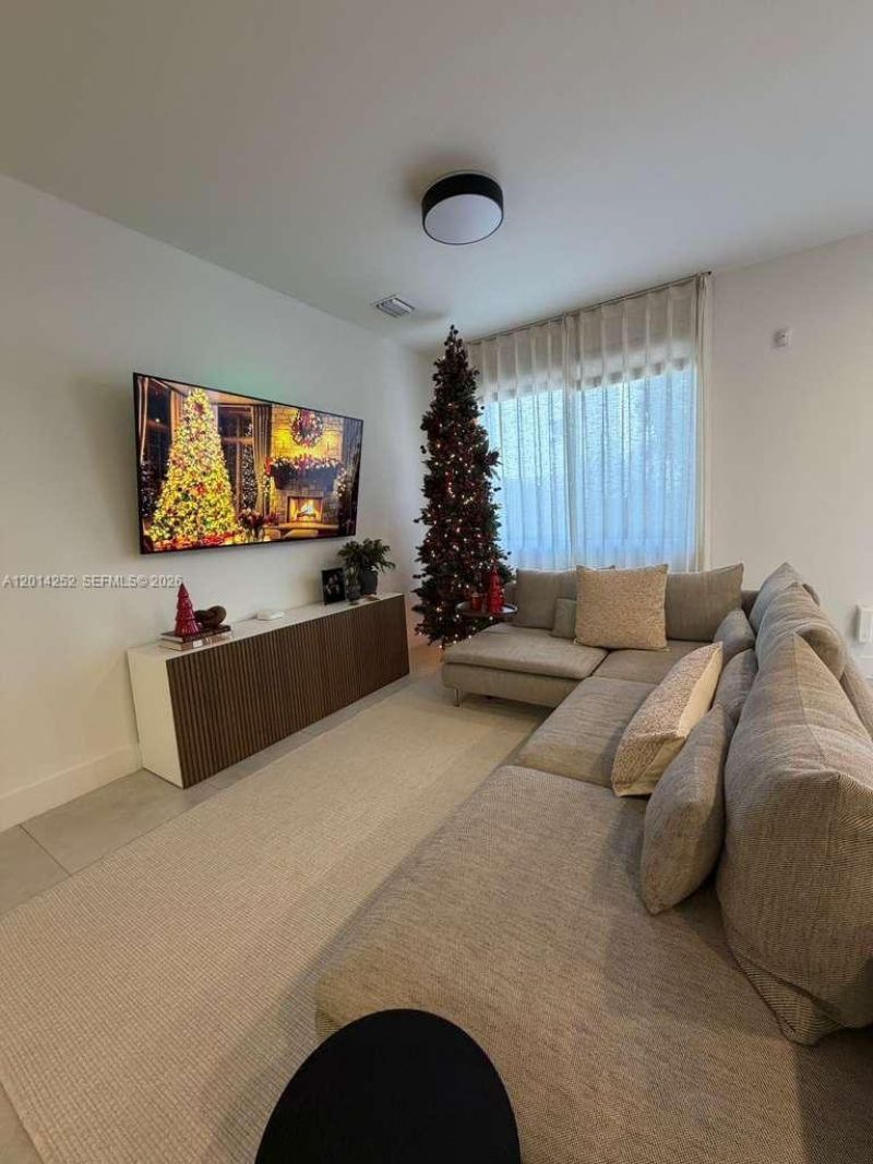 7187 NW 103 Path , Unit 7187, Miami, FL 33178 Photo