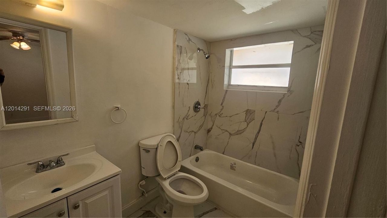 1524 SW 5th Pl , Unit B, Fort Lauderdale, FL 33312 Photo