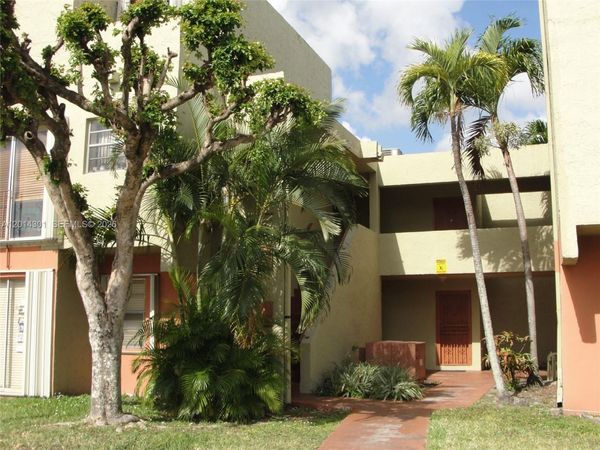 9390 W Flagler St , Unit 210A, Miami, FL 33174