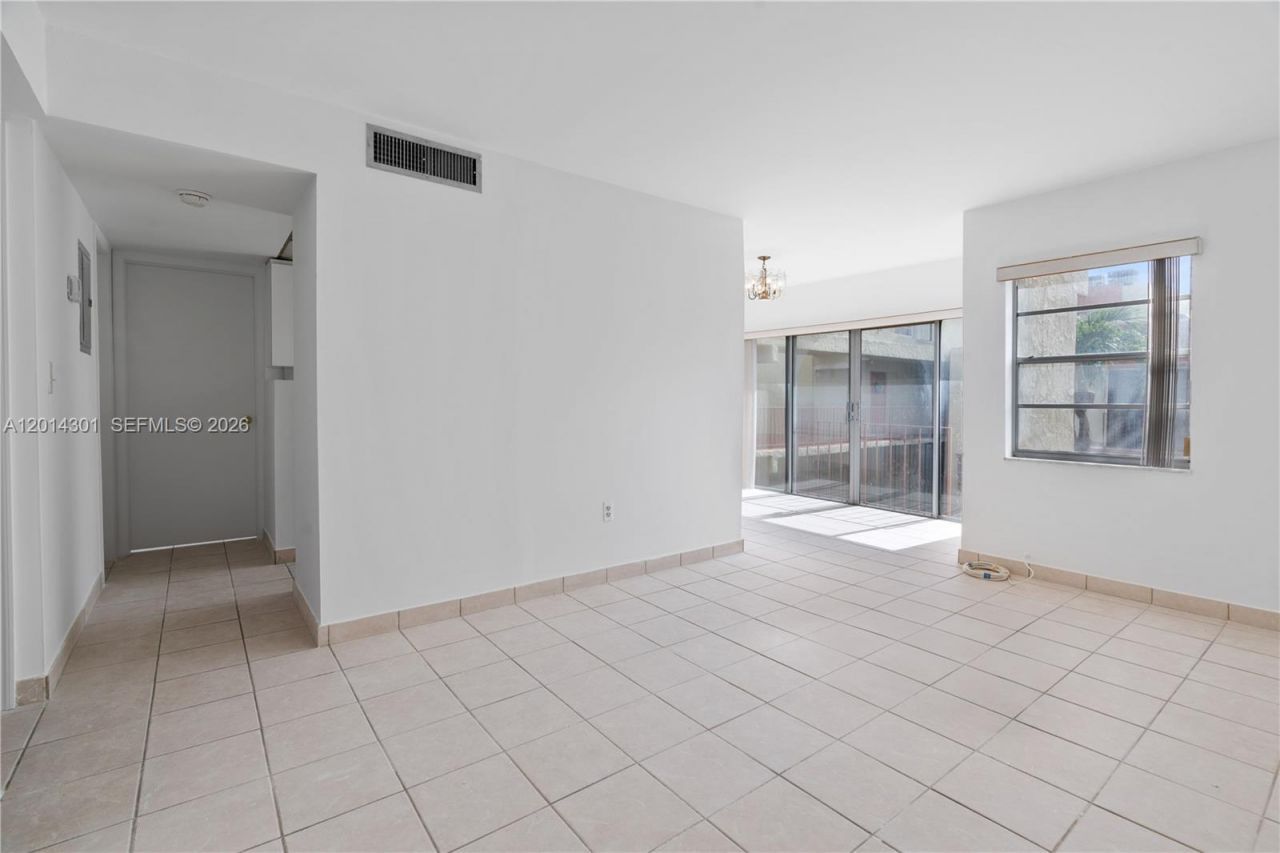 9390 W Flagler St, Unit 210A, Miami, FL 33174 Photo