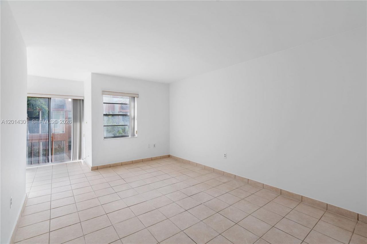 9390 W Flagler St, Unit 210A, Miami, FL 33174 Photo