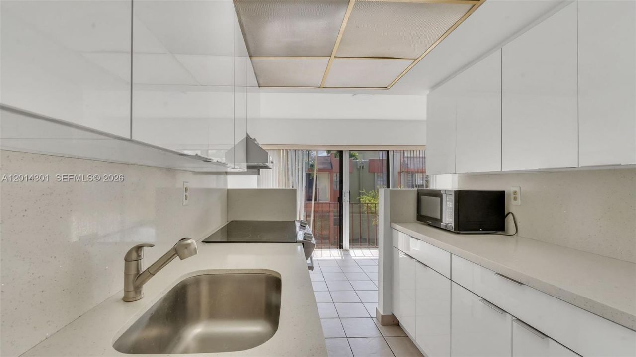 9390 W Flagler St, Unit 210A, Miami, FL 33174 Photo