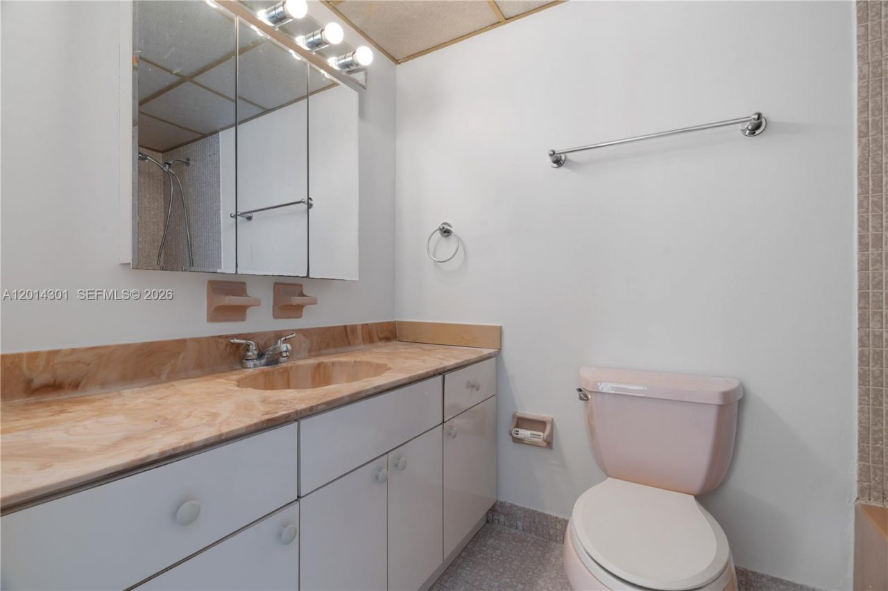 9390 W Flagler St, Unit 210A, Miami, FL 33174 Photo