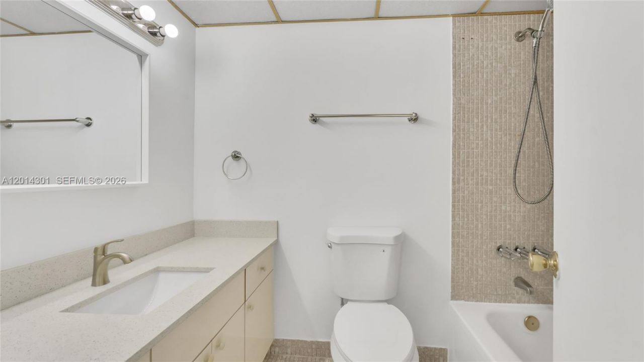 9390 W Flagler St, Unit 210A, Miami, FL 33174 Photo