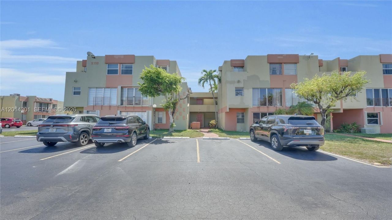 9390 W Flagler St, Unit 210A, Miami, FL 33174 Photo