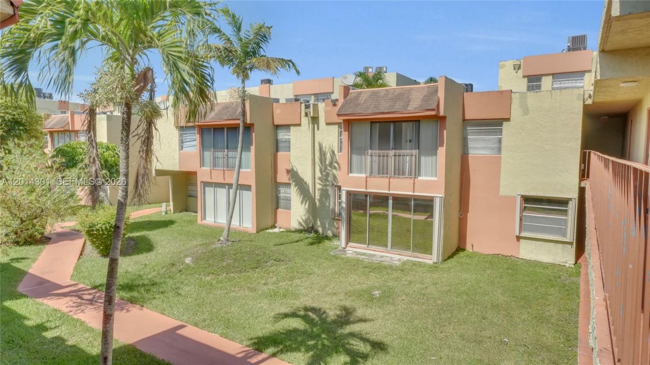 9390 W Flagler St, Unit 210A, Miami, FL 33174 Photo